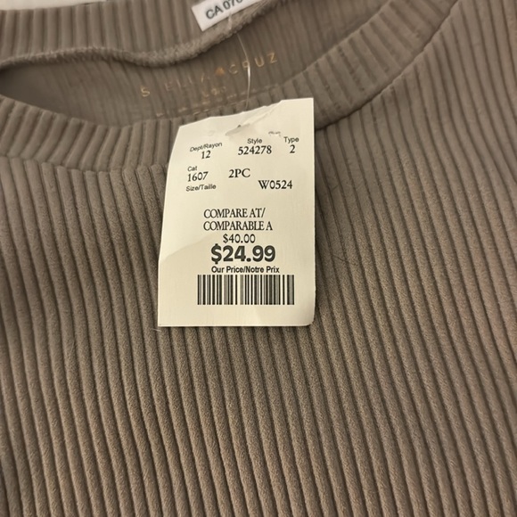 Lady’s crop top - Picture 6 of 8